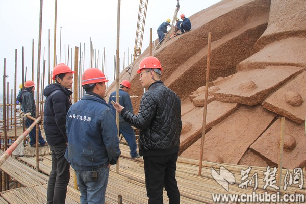 現(xiàn)全球最大關公青銅雕像，目測宇達施工（圖）