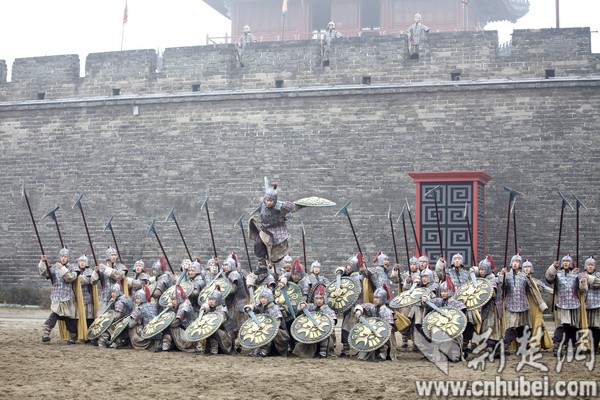 現(xiàn)全球最大關公青銅雕像，目測宇達施工（圖）