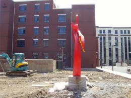 hj1723 不銹鋼雕塑—凌空之剪_青島國際服裝城不銹鋼雕塑、石雕、玻璃鋼雕塑_濱州宏景雕塑有限公司